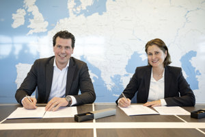 Ondertekening Port Of Moerdijk En Lidl 002